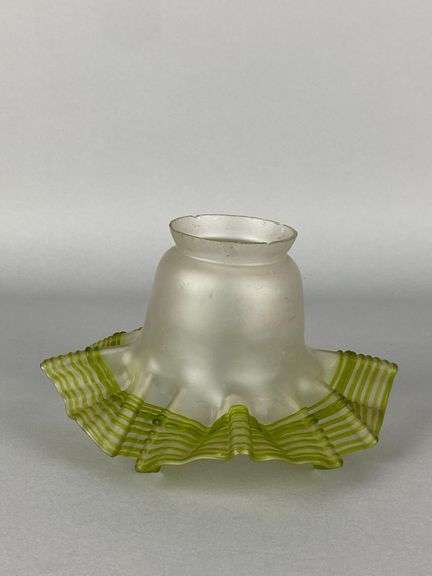 Antique Applied Green Swirl Frosted Glass Lamp Shade