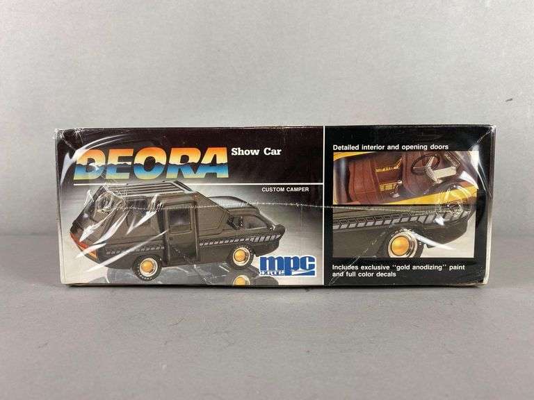 MPC ERTL Deora Model Car Kit - Matthew Bullock Auctioneers