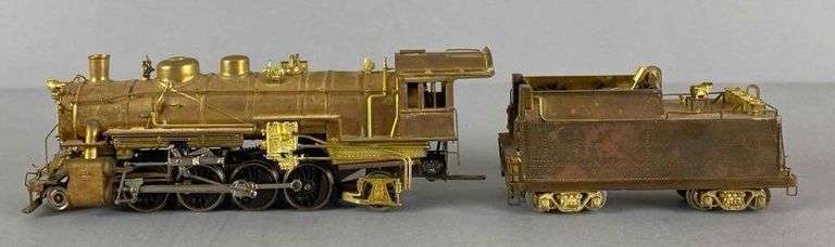 Pro Brass HO Scale CB and Q 2-8-2 Locomotive and Tender