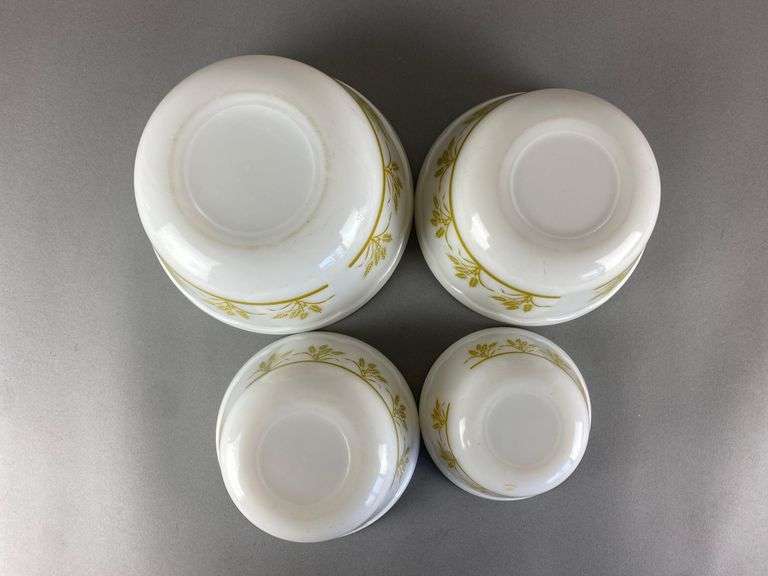 Set of 4 White Glass Wheat Motif Nesting Mixing Bowls