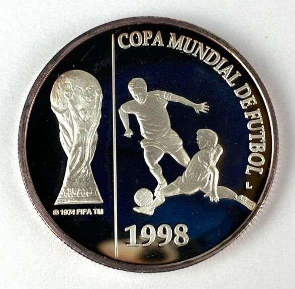 1998 France Copa Mundia De Futbol 1 oz .999 Silver Commemorative Coin