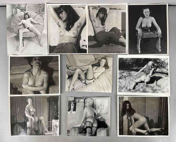 Group of Nude Women Photos
