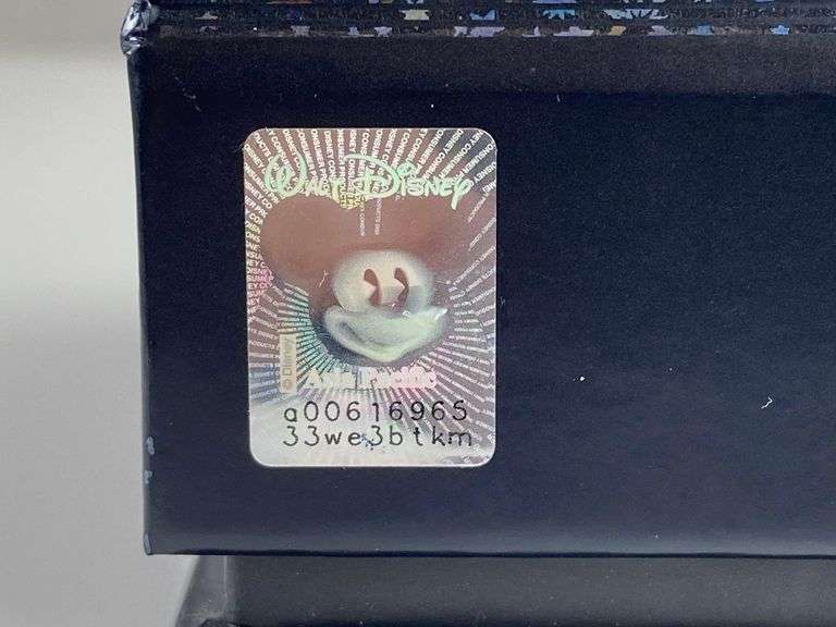 18K Italian Gold Chow Sang Sang Walt Disney Pendant Necklace