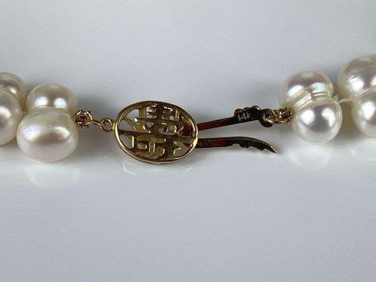 14K Gold Clasped Cluster Pearl Necklace