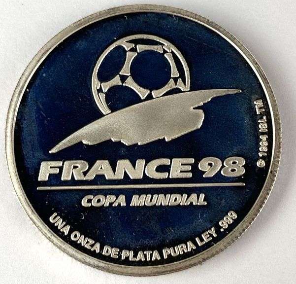 1998 France Copa Mundia De Futbol 1 oz .999 Silver Commemorative Coin