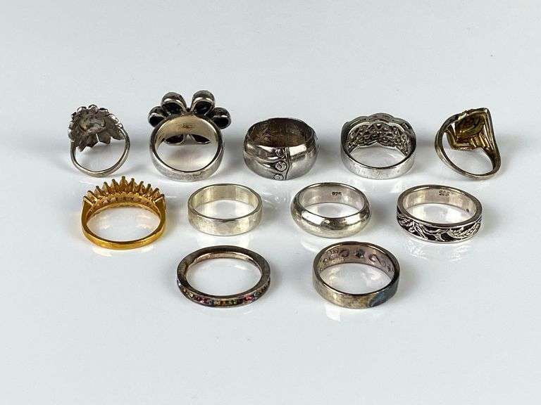 Group of 11 Sterling Silver Rings