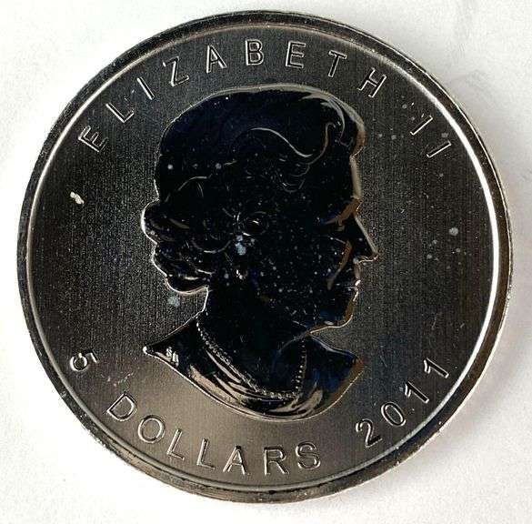 2011 Canada $5 Grizzly Bear 1 oz .999 Fine Silver Coin