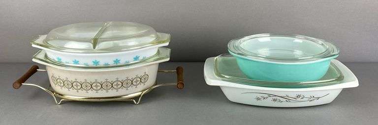 Group of 4 Pyrex Seasonal Glass Casserole Dishes