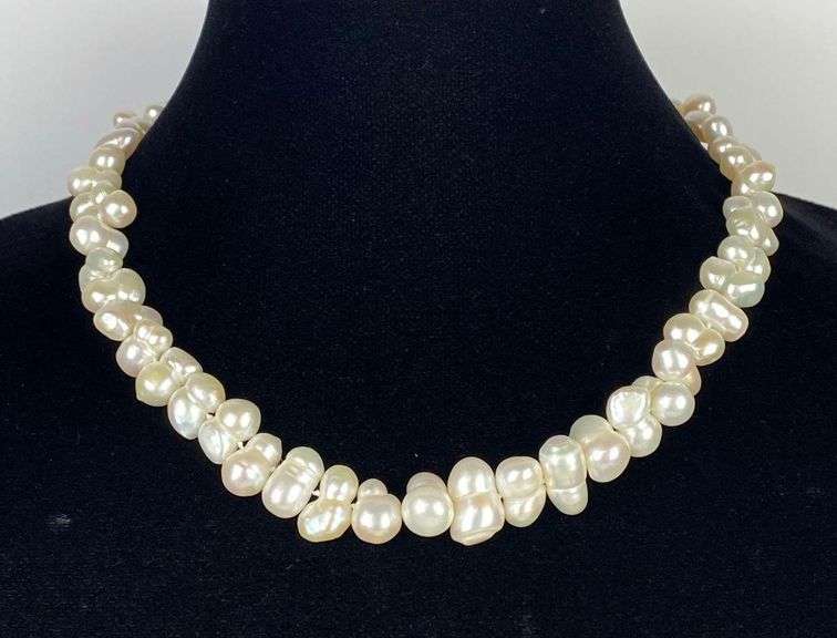 14K Gold Clasped Cluster Pearl Necklace