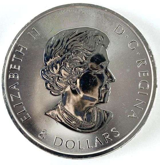 2016 Canada $8 White Falcon with Maple Leaf Privy 1.5 oz .999 Fine Silver Coin