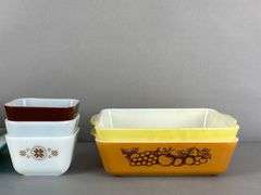 Group of 8 Pyrex Glass Refrigerator