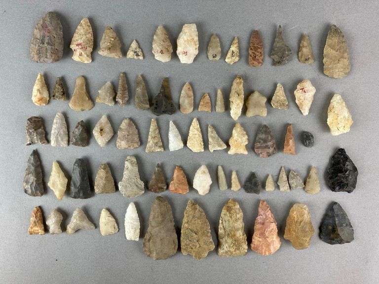 Group of Assorted Native American Arrowheads and Artifacts Heike ...