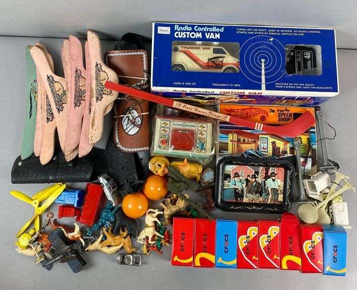 Group of Assorted Toys - Matthew Bullock Auctioneers