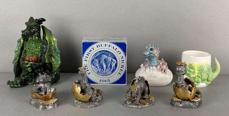 Group of Dinosaur Figurines and More - Matthew Bullock Auctioneers