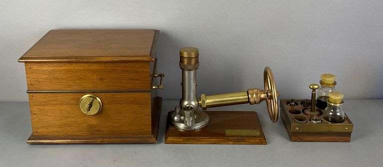 The Ashton Double Area Gage Tester Instrument - Matthew Bullock Auctioneers