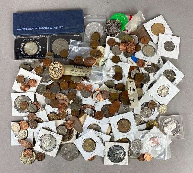 Group of Assorted US Coins and More - Matthew Bullock Auctioneers