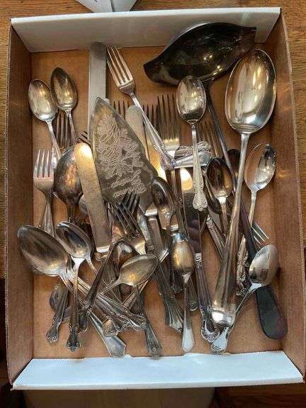 Group of Vintage Assorted Oneida Flatware and More - Matthew Bullock ...