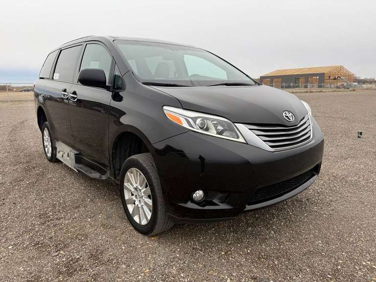 2015 Toyota Sienna Van
