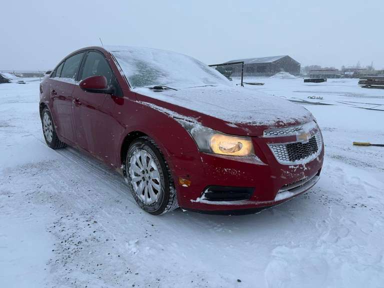 2011 Chevrolet Cruze LT Car