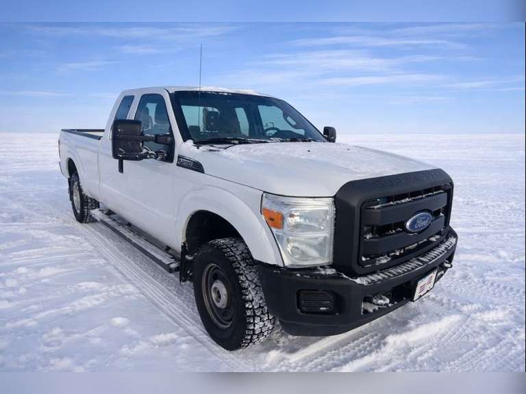 2015 Ford F250 XL Super Duty Truck