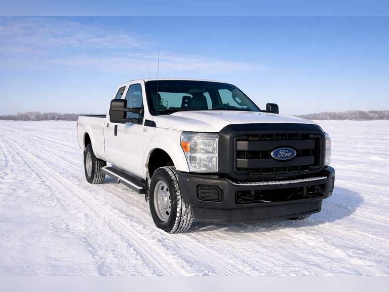 2015 Ford F250 XL Super Duty Truck