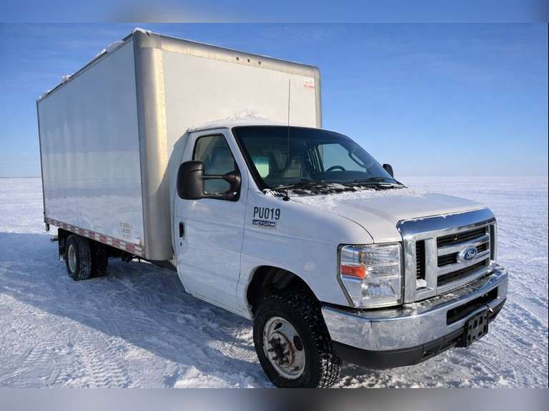 2019 Ford E450 Cargo Van