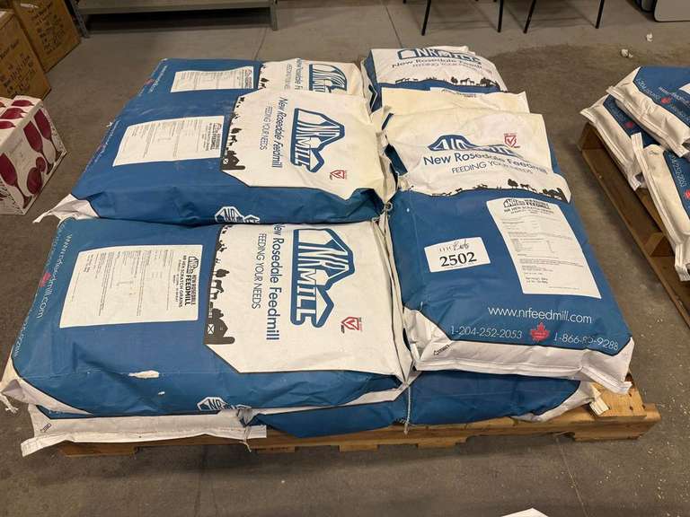 Bag of Hen Scratch Feed 30-30-30 (Barley, Wheat, Corn) - Must Take 10 Times the Bid Price