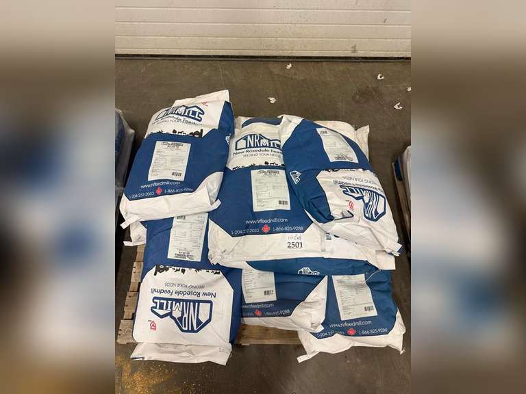 Bag of 60-30-10 Feed (Oats, Corn, Barley) - Must Take 9 Times the Bid Price