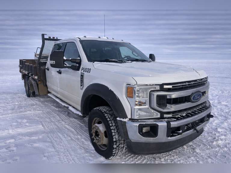 2020 Ford F550 XLT Super Duty Dual Flat Deck Truck