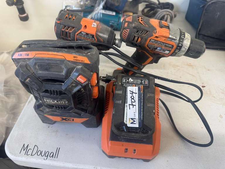 Ridgid Radio, 2 Drivers, 2 Batteries, Charger