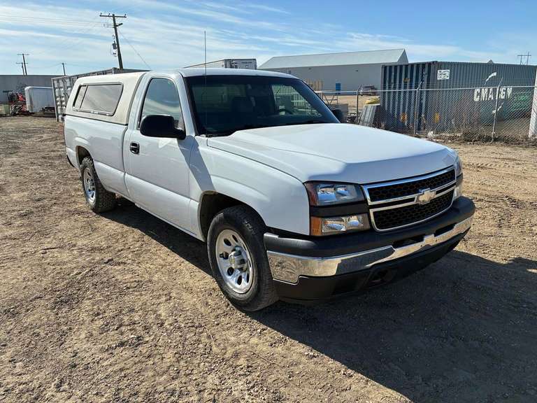2007 Chevrolet Silverado 1500 Classic Truck