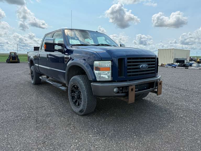 2008 Ford F350 Super Duty  (New Engine)