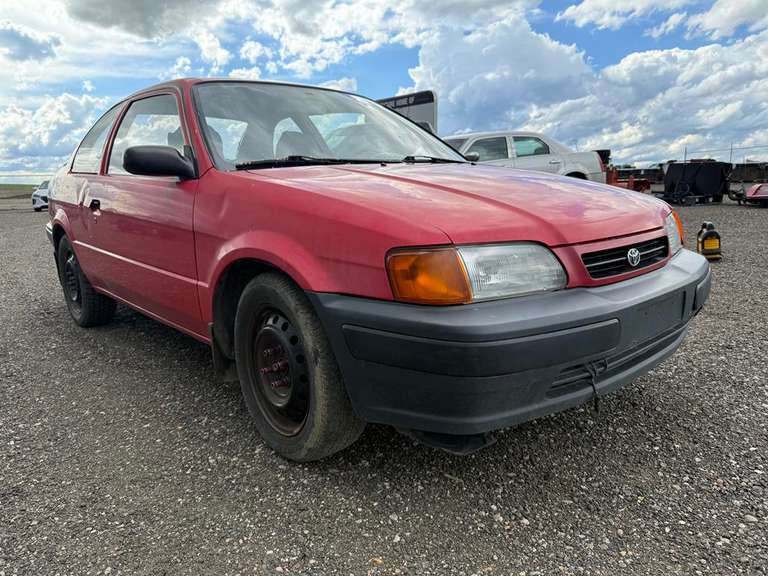 Impound Unit: 1996 Toyota Tercel Car