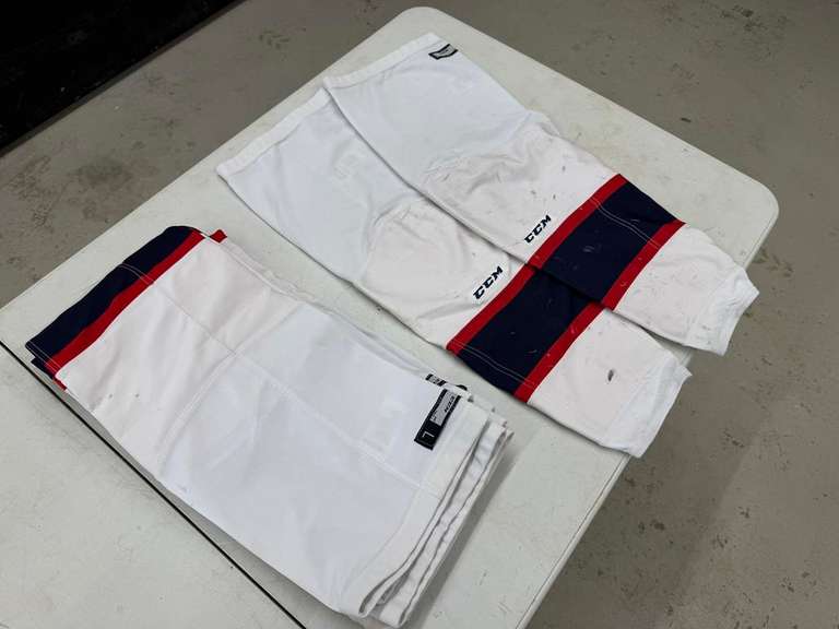 (5) CCM L Hockey Socks