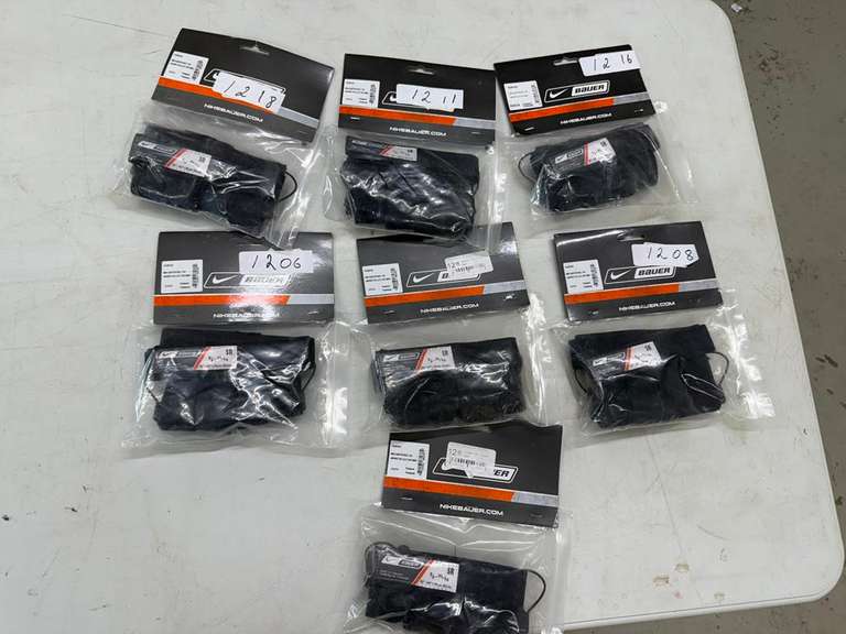 (7) Nike Bauer Sr. Garter