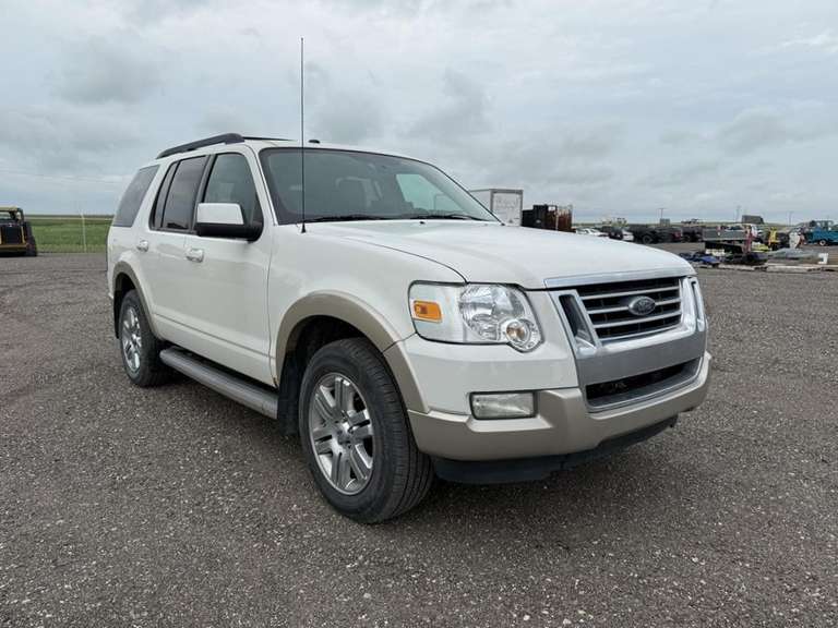 2010 Ford Explorer Eddie Bauer SUV