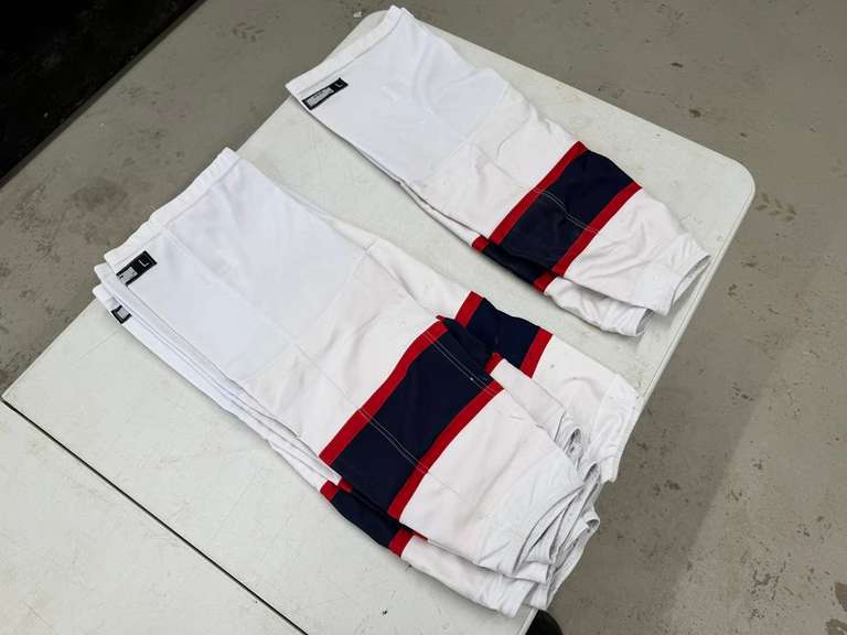 (5) CCM L Hockey Socks