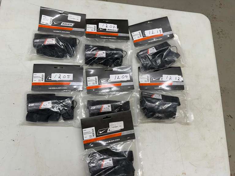 (7) Nike Bauer Sr. Garter