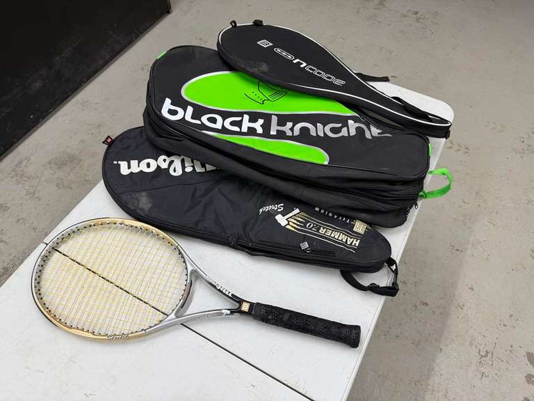 Wilson Hammer 7.0 Racket & (3) Racket Bags