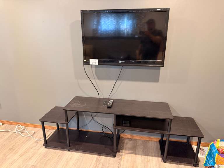 Insignia 42'' Wall-Mounted TV w/ Stand
