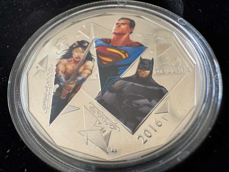 2016 Cdn $20 Batman vs Superman : Silver .999