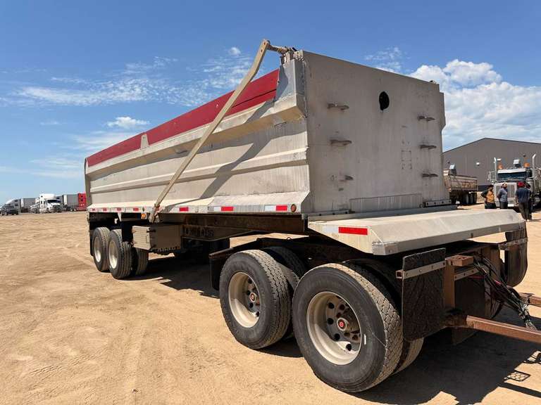 2006 Arnes Aluminum Pup Trailer