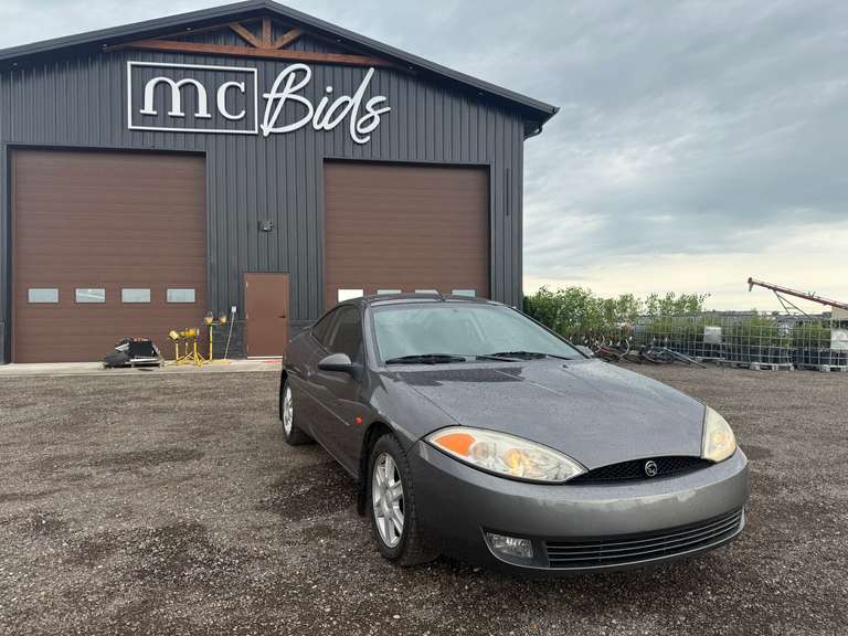 2002 Mercury Cougar V6 Car