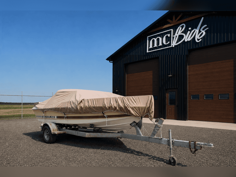 1982 17' Silverline Inboard Boat & 1980 Midwest S/A Boat Trailer