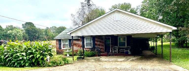 Craig Estate -Live onsite auction -Prebidding only on this site .High bidder will be start bid at live auction 