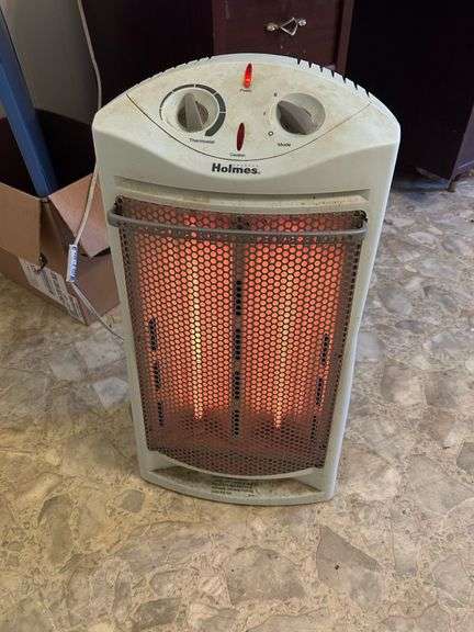 Holmes working heater