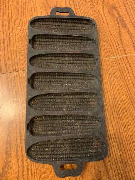 Cast iron corn stick skillet