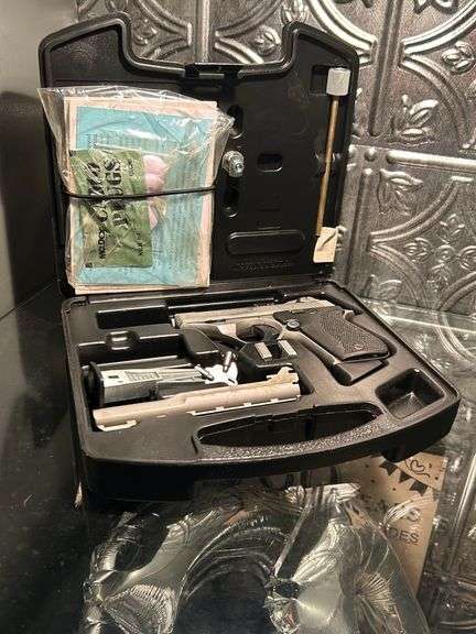 Phoenix Arms 22 cal set with accessories (see all photos )