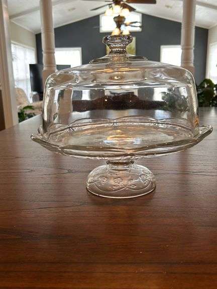 Savannah Clear cake plate with top