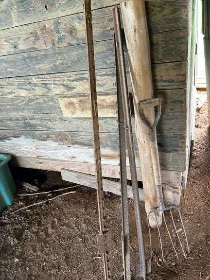 Pitch fork & 4 steel post
